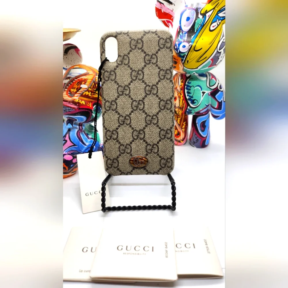 *NWT* Gucci Phone Case‎